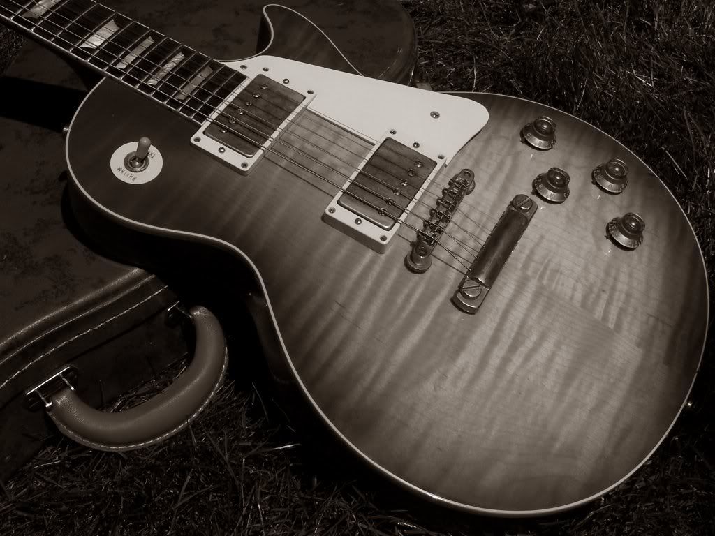 Black and White pics My Les Paul Forum